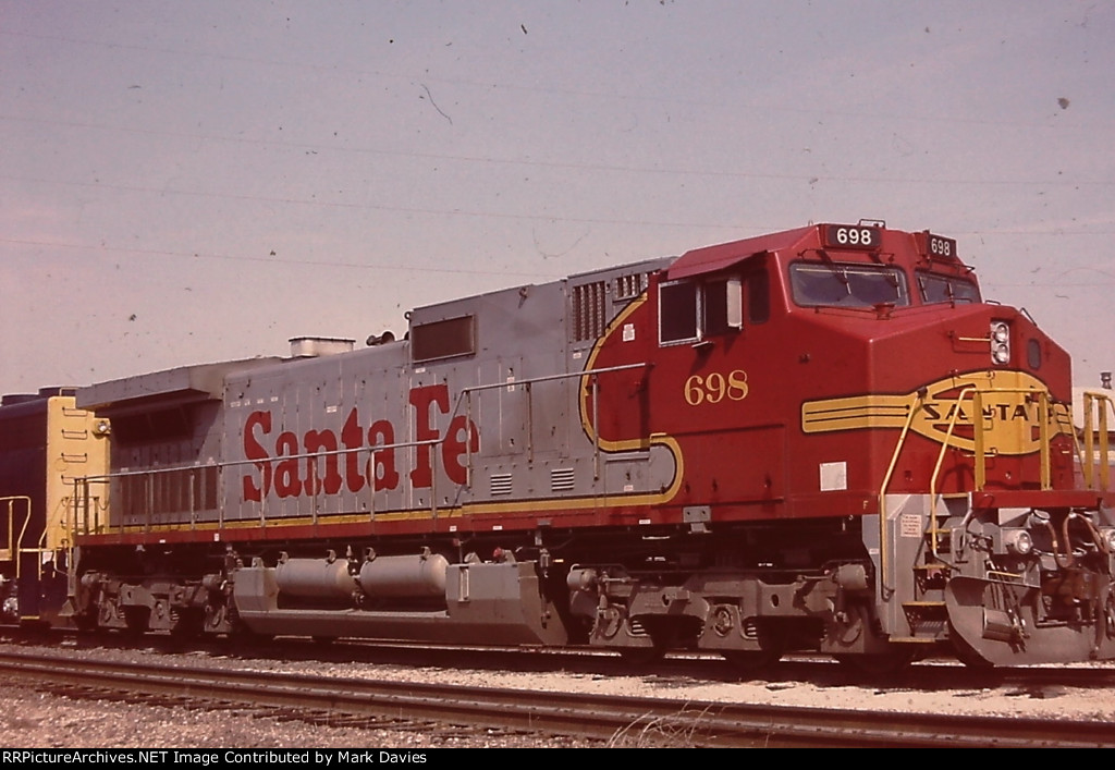 ATSF 698